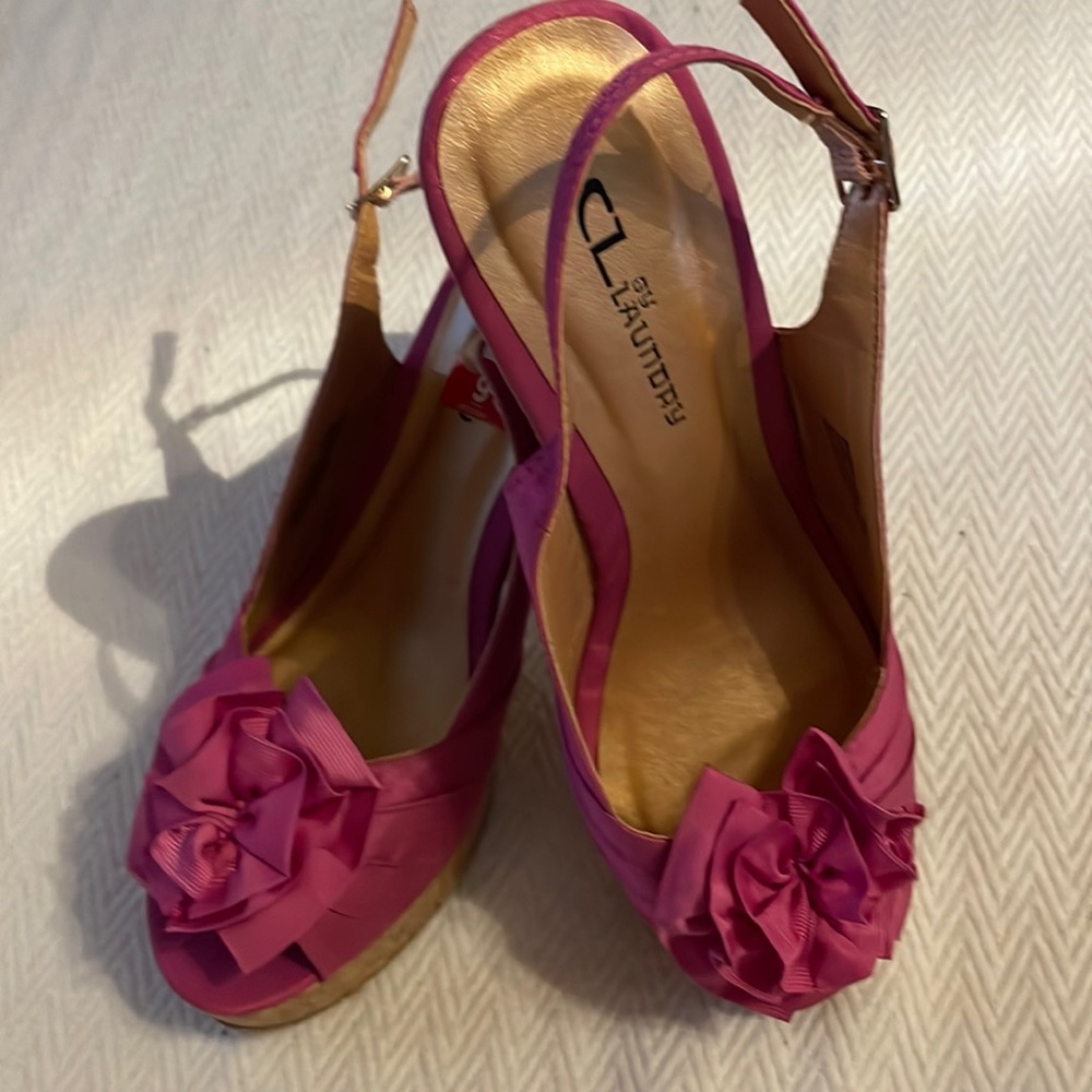 NWT CL by Laundry shoes